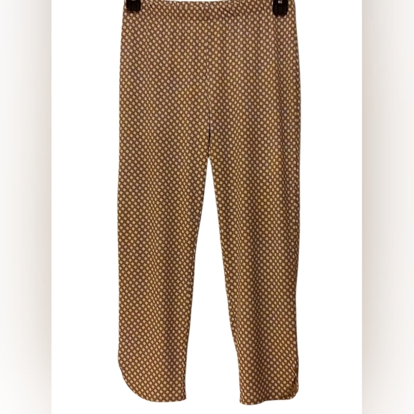 Chico's - NWOT, Cropped Tan Pants W/White Diamond Design,  Elastic Waist, Size 0 - Picture 7 of 8